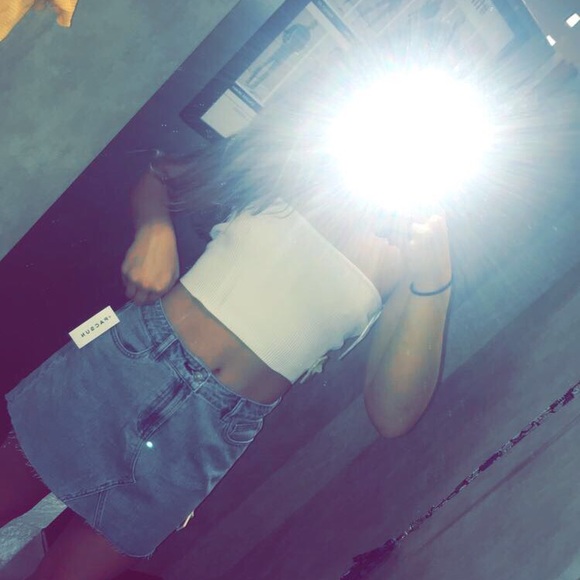 Meet your Posher, Izzy - Picture 5 of 8